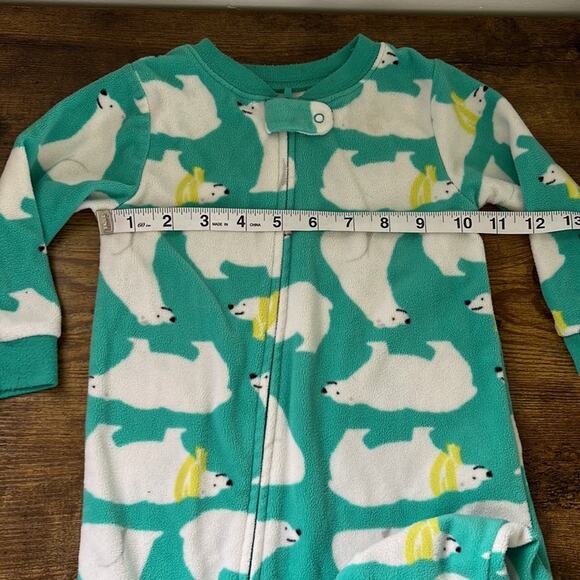 5 for $20 Carter’s Thick Polar Bear Zip Up Footsie - Picture 5 of 11